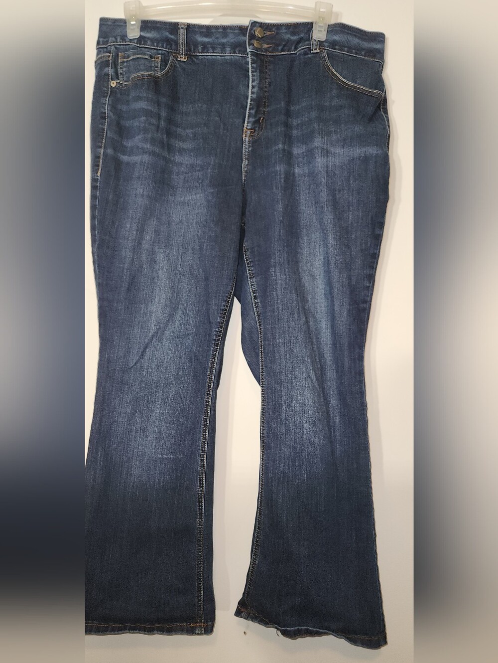 Lane Bryant Boot Cut Jeans Tighter Tummy Technology. 20Short.